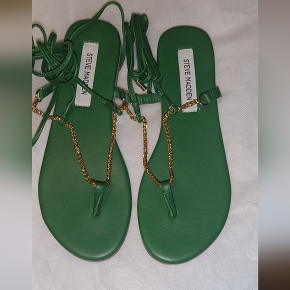Steve Madden Shoes - 💗New Steve Madden sandals